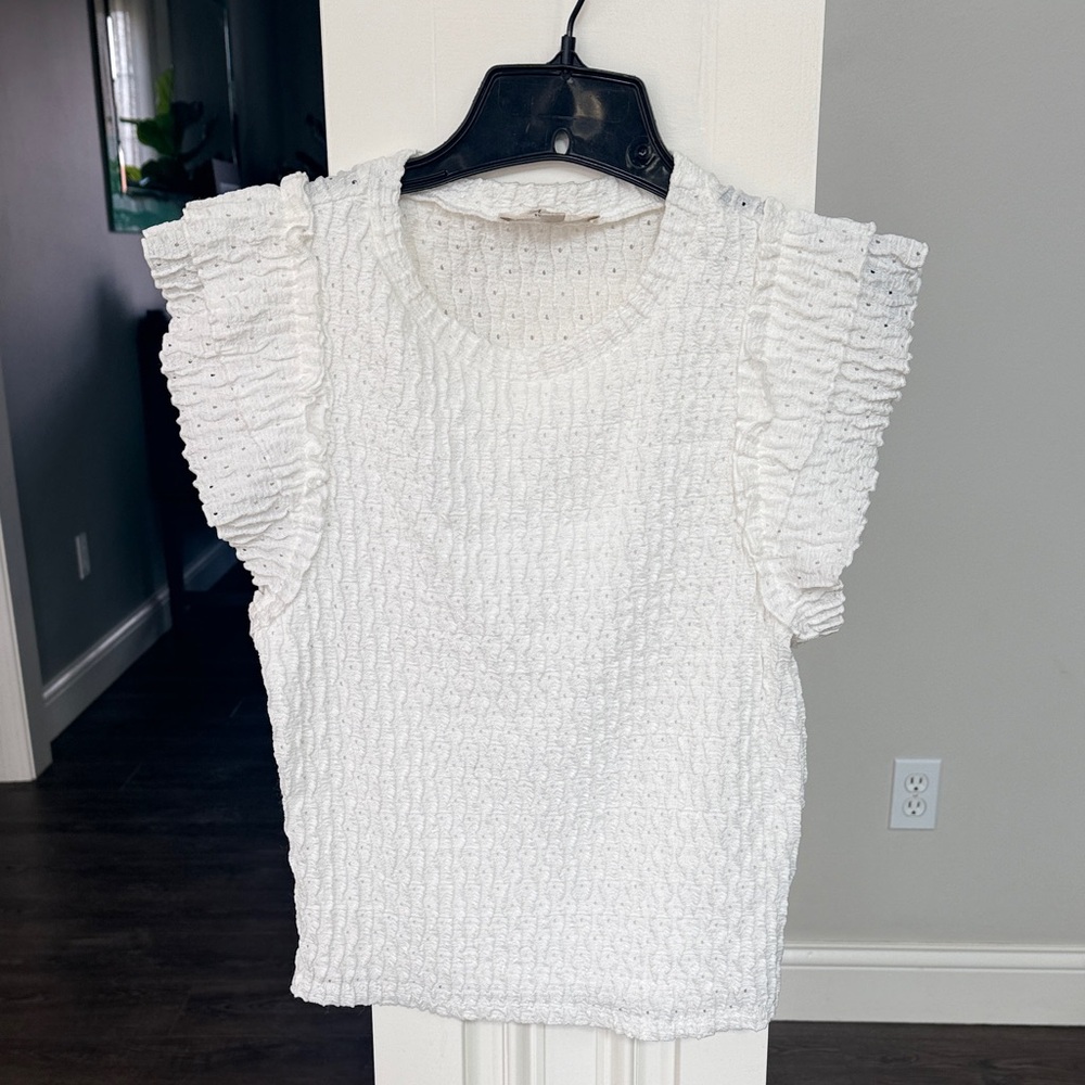 Atelier Women’s White Ruffle Sleeve Knit Top Large